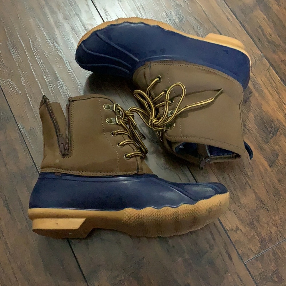 crown & ivy duck boots navy and brown - Picture 5 of 6